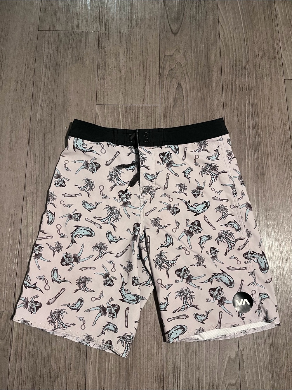 RVCA Men’s Light Pink Graphic Hybrid Shorts with Black Waistband